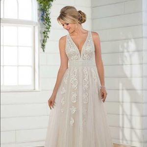 Essense of Australia Boho Wedding Dress D2607